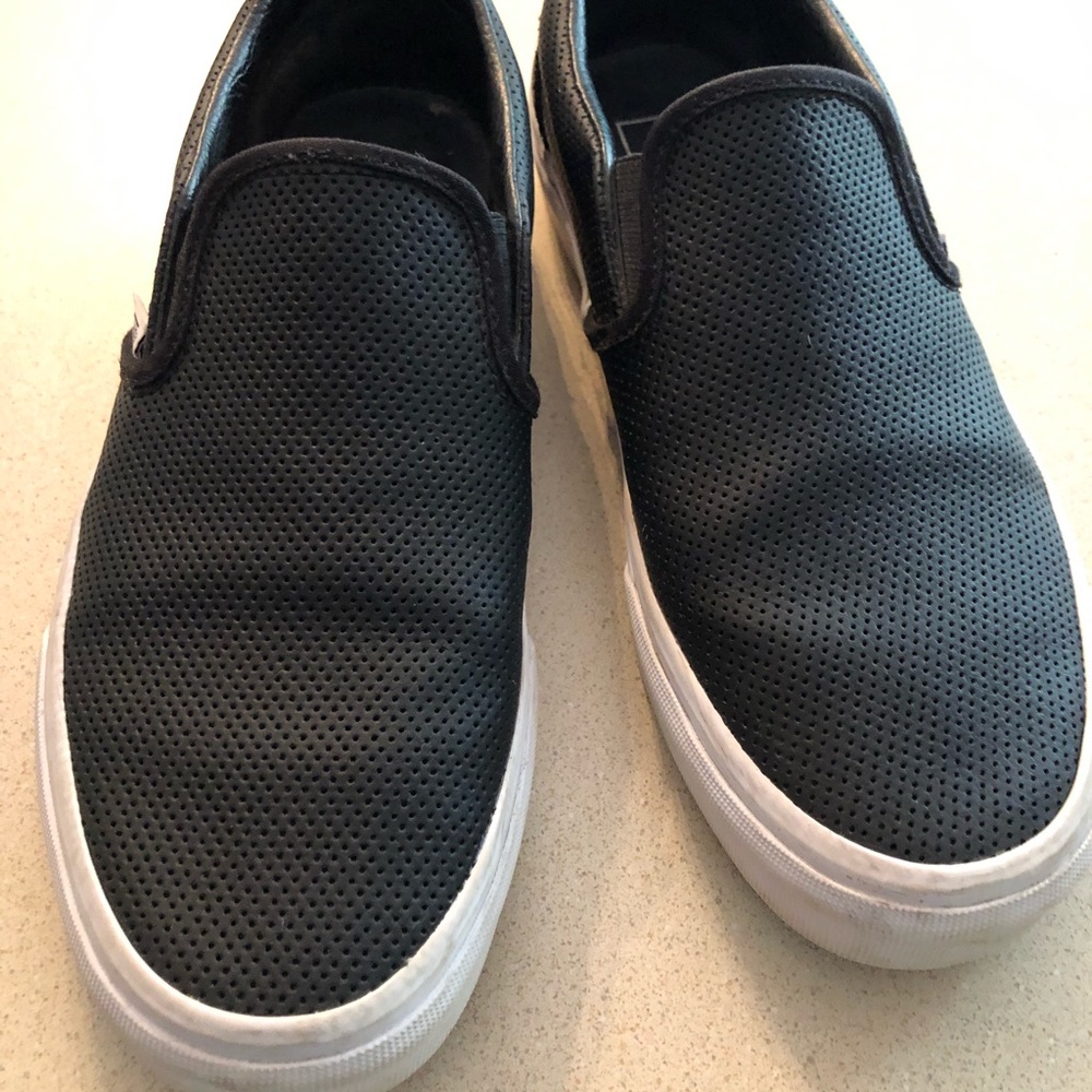 Black & White Women’s Vans size 8.5